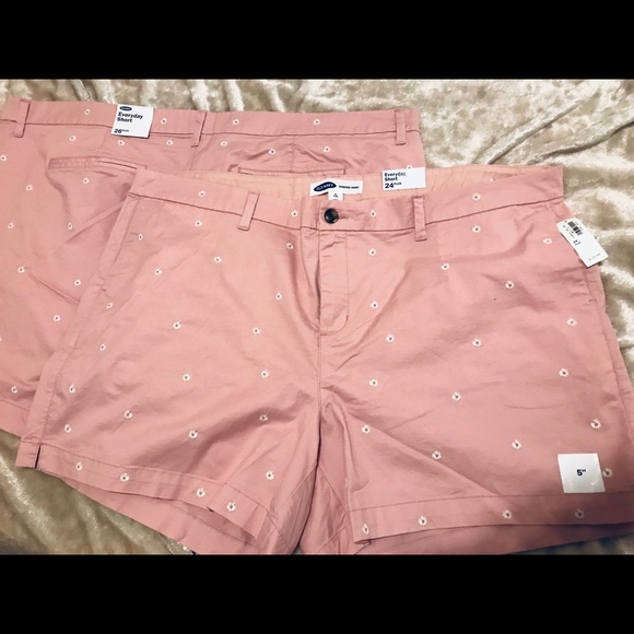 Old Navy Plus mid rise daisy print - Picture 4 of 5